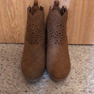 Never worn before, filigree ankle boots